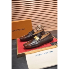 Louis Vuitton Low Shoes